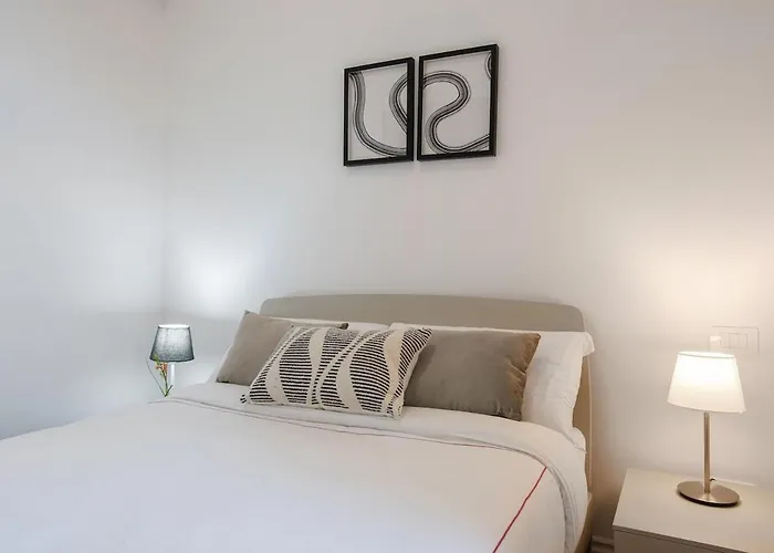 Appartamento Urban Oasis With Terrace & Free Parking, Int11