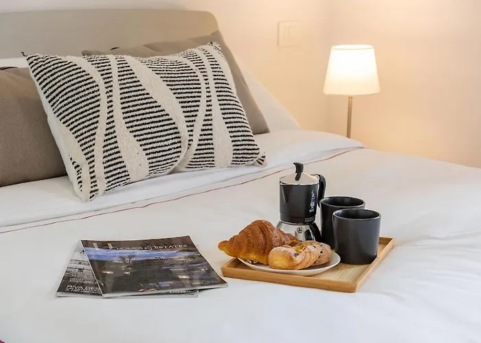 Appartamento Urban Oasis With Terrace & Free Parking, Int11 *