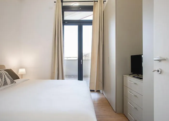 Appartamento Urban Oasis With Terrace & Free Parking, Int11