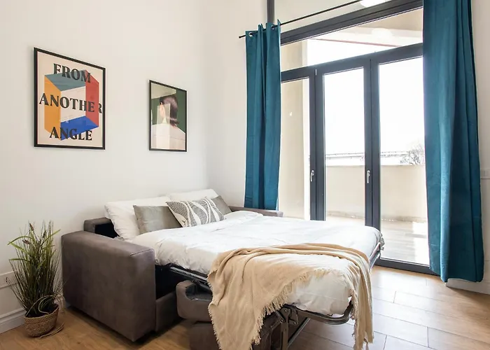 Appartamento Urban Oasis With Terrace & Free Parking, Int11