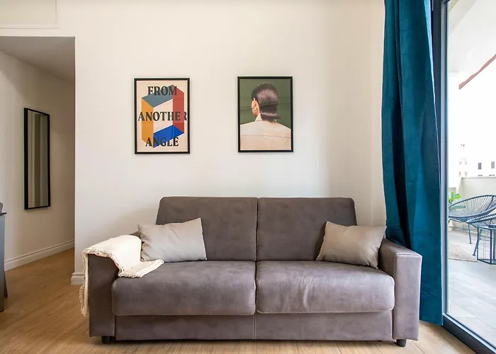 Appartamento Urban Oasis With Terrace & Free Parking, Int11