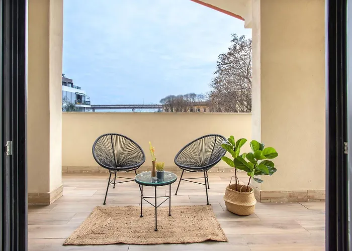Urban Oasis With Terrace & Free Parking, Int11 Appartamento *